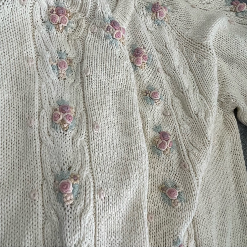 Vintage Margules Cottagecore Cream Cardigan with Floral Accents Size Large - Picture 10 of 10